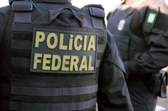  Operação da Polícia Federal visa desmantelar tráfico internacional de drogas