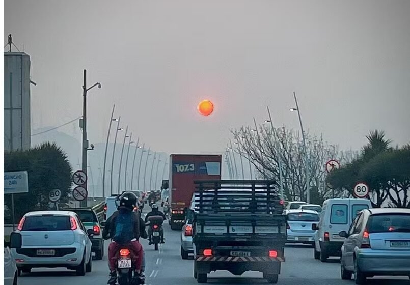  SC emite alerta para riscos à saúde com baixa umidade e poluição por conta da fumaça