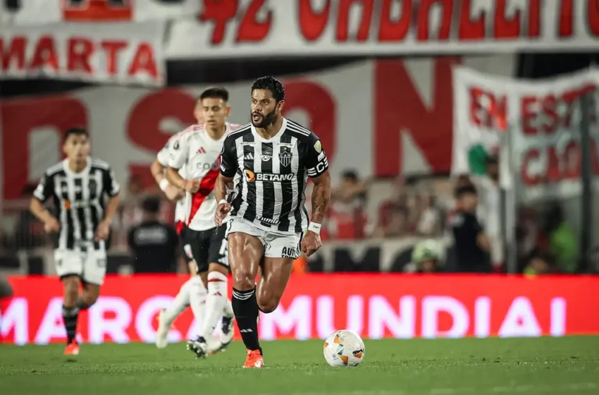  Atlético-MG é o primeiro finalista da Copa Libertadores da América após segurar empate com o River Plate