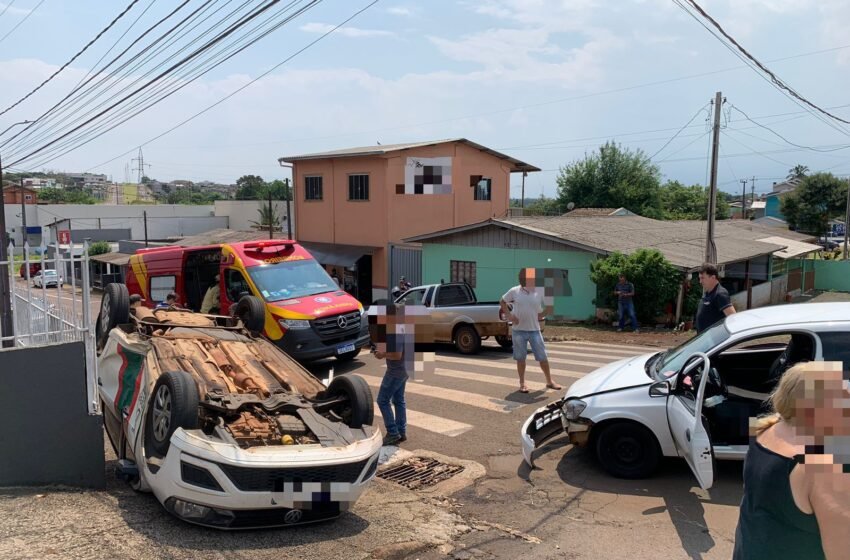  Acidente com capotamento envolvendo dois veículos é registrado Dois Vizinhos