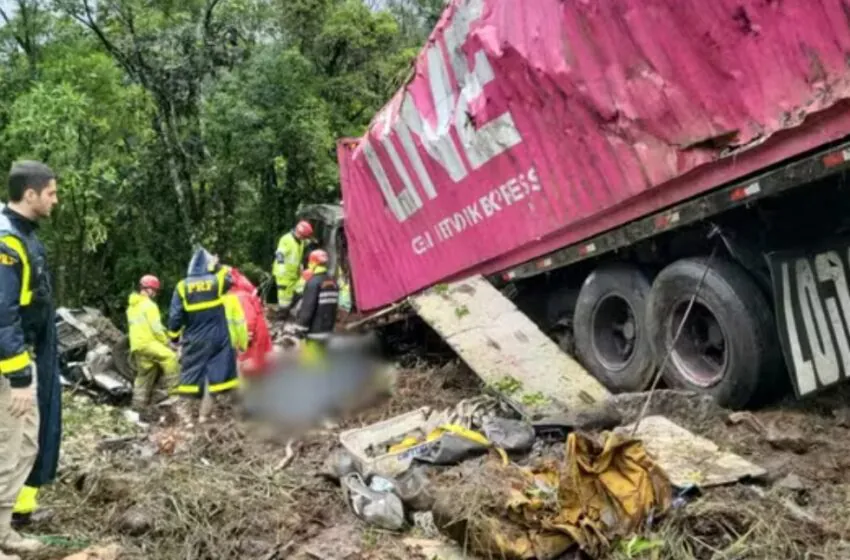  PCPR investiga se caminhão perdeu os freios antes de tombar sobre van e matar oito atletas no Paraná