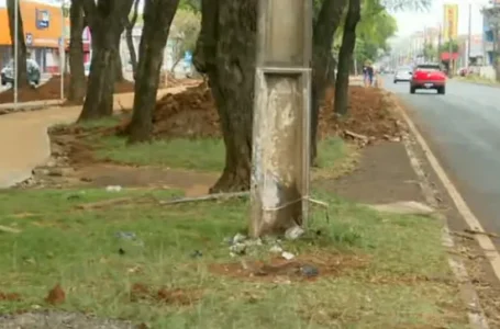 Soldado do Exército do PR perde a vida após perder controle de motocicleta e bater em poste