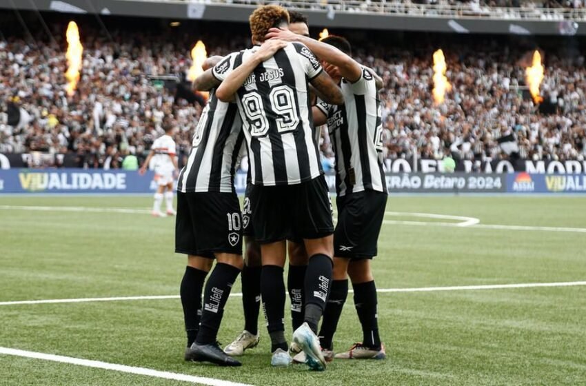  Botafogo se consagra campeão do Campeonato Brasileiro 2024 após derrotar o São Paulo por 2 a 1