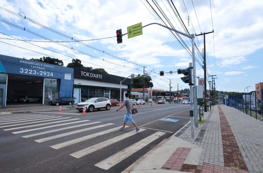  Semáforo na Avenida Tupi é Reativado para Aumentar a Segurança em Pato Branco