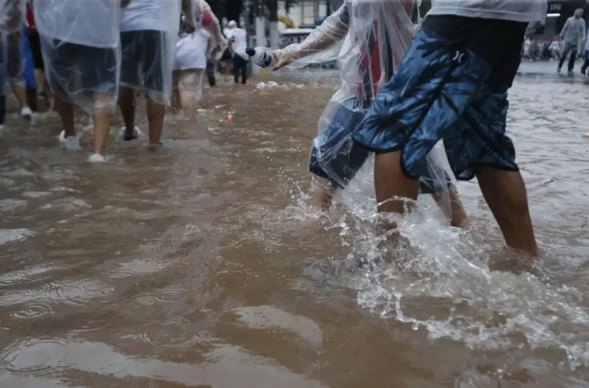  Chuvas intensas colocam cidade de SP em estado de atenção para alagamentos