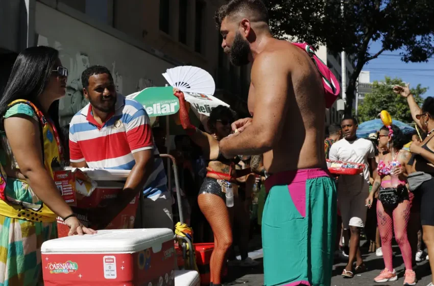  Ambulantes terão ‘creche’ para deixar filhos durante o carnaval do Rio