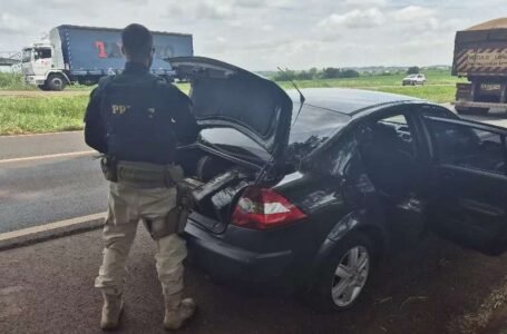 Casal é preso em flagrante com 350 kg de maconha após fuga no PR