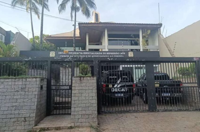 Cachorro morre de sede e calor: dono é preso por negligência e maus-tratos