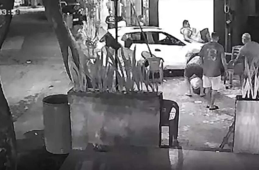  Motorista de aplicativo atropela dez pessoas em bar e é preso