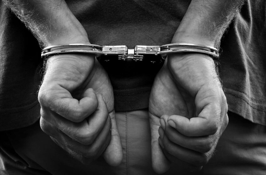  Mandado de prisão é cumprido: homem de 54 anos é detido por crime sexual no PR