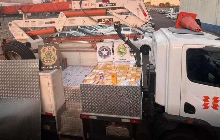  Polícia apreende 2 mil celulares contrabandeados em caminhão da Copel no Paraná