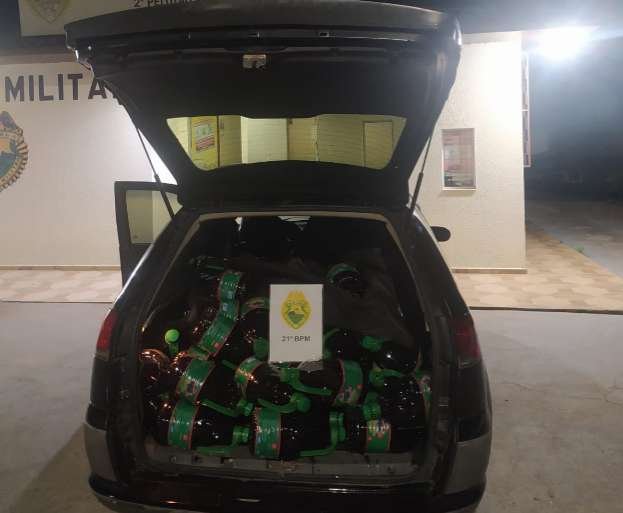  Fiscalização apreende carga irregular de azeite em veículo interceptado