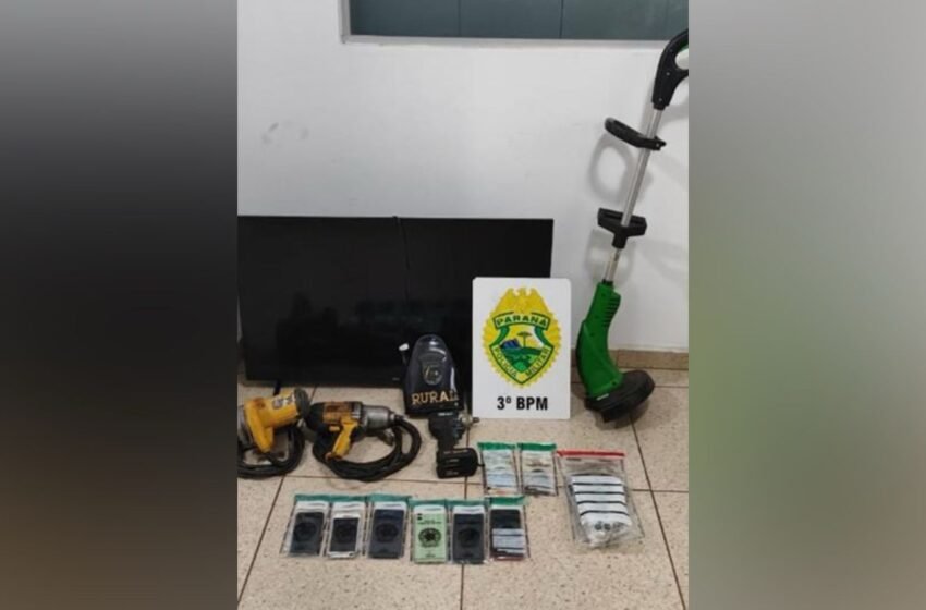  Polícia recupera objetos furtados e prende receptadores