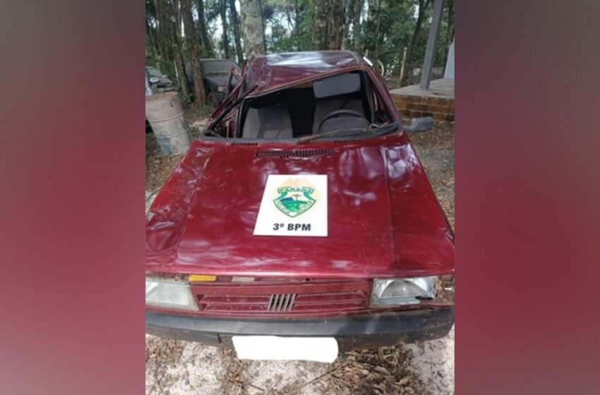 Veiculo com alerta de furto é recuperado pela PM após acidente