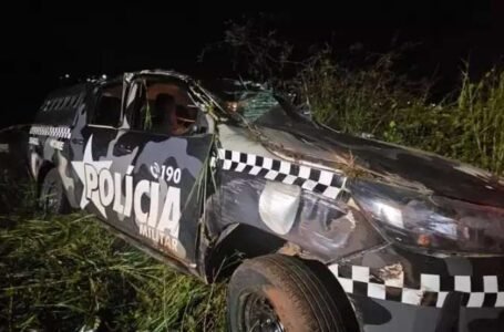 Operação policial acaba em grave acidente e fere dois policiais militares