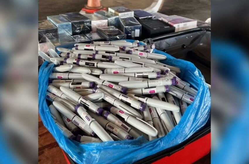  São apreendidas cerca de 400 canetas injetáveis para emagrecimento na Ponte Internacional da Amizade
