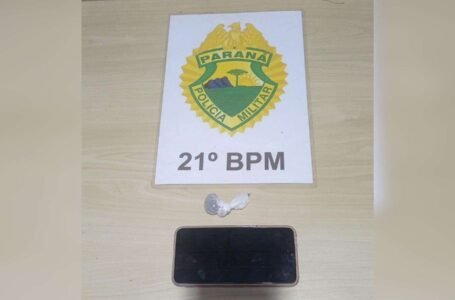 Policia apreende menor com drogas em abordagem de suspeitos