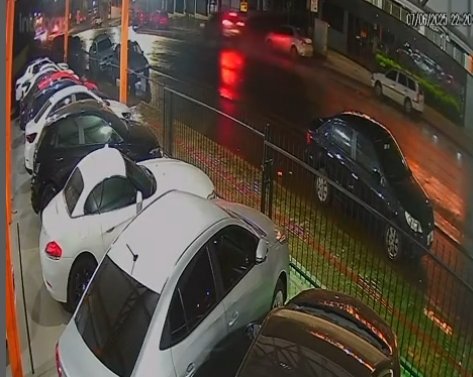  Duplo atropelamento no Centro de Dois Vizinhos deixa casal ferido; motorista fugiu sem prestar socorro