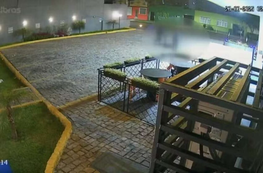  Vigilantes fora do expediente são detidos por morte violenta de morador de rua