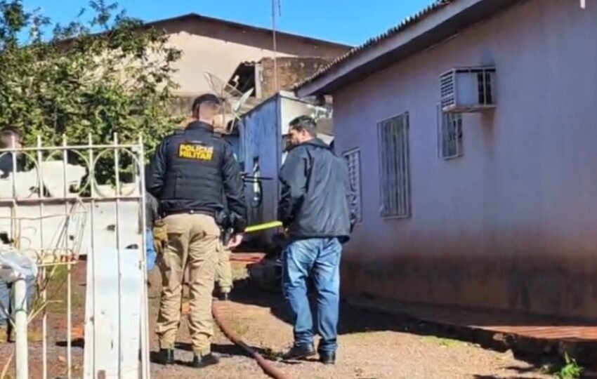  Incêndio em casa termina com idosa morta carbonizada