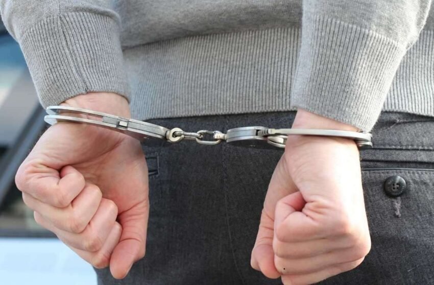  Homem é preso por extorquir mulheres com exigência sexual em troca de dívidas