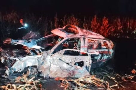 Tragédia na estrada: motorista e passageiro morrem carbonizados após acidente