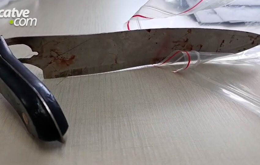 Mulher é esfaqueada durante ataque na madrugada