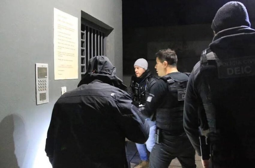  Presos em município vizinho , casal do RS é acusado de liderar quadrilha que extorquia vítimas de furto de celular