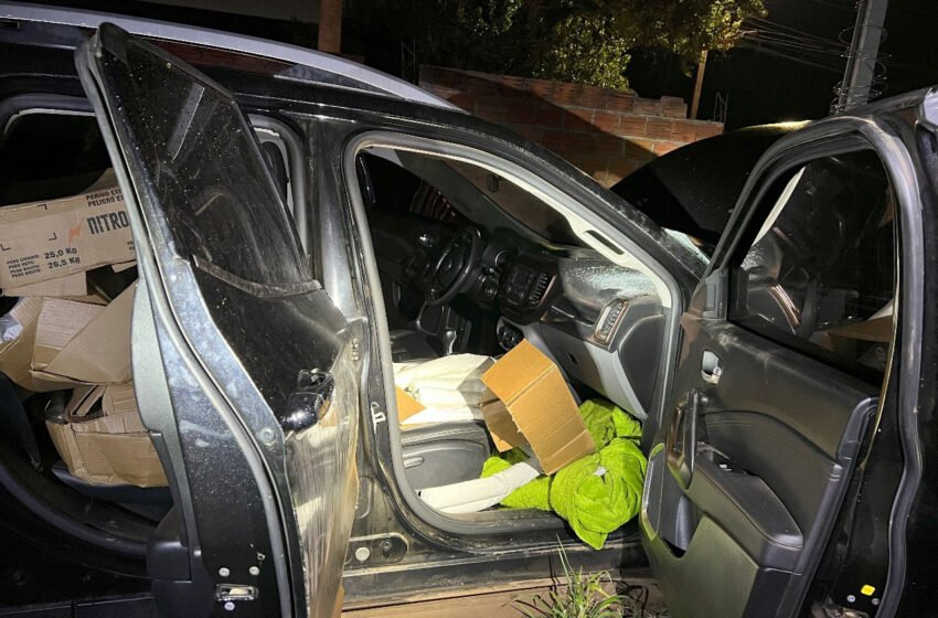  Polícia Militar retira 237 kg de explosivos de carro durante operação do Esquadrão Antibombas