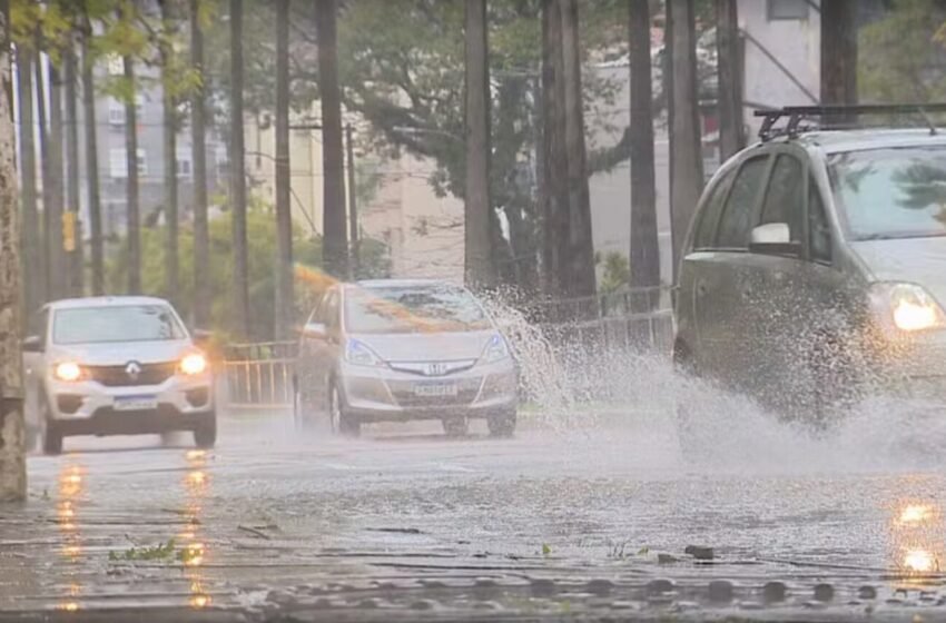 Porto Alegre acumula chuva de um mês em menos de 48 horas
