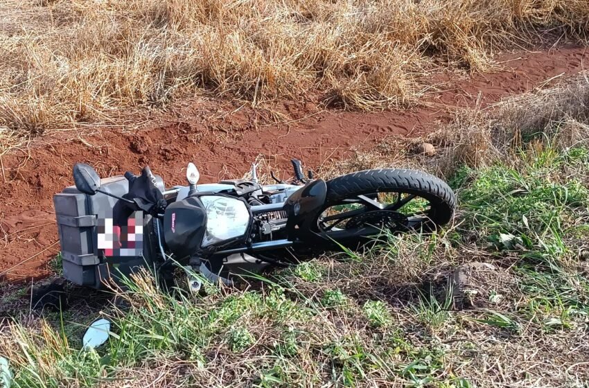 Colisão entre moto e caminhão foi registrada no trevo de acesso a Salto do Lontra