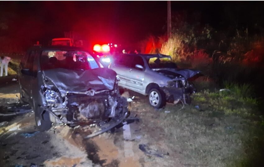  Colisão grave na PR-082 resulta em uma morte e nove pessoas feridas