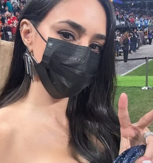  Bruna Biancardi usa máscara em jogo da NFL por causa de celulite facial; saiba o que é e como trata