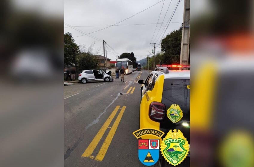 Colisão entre carro e ônibus deixa dois feridos na PRC-280