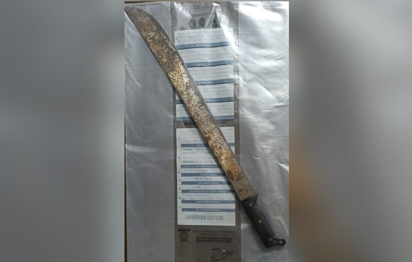 Homem é detido após ferir rapaz com facão em Marmeleiro