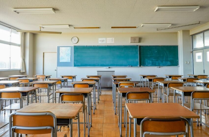  Professor aponta arma para alunos após se irritar com brincadeiras em sala no Paraná