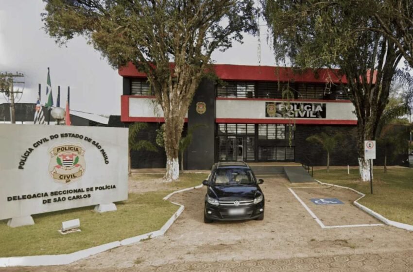  Polícia prende mulher suspeita de colocar fogo em carro com criança dentro