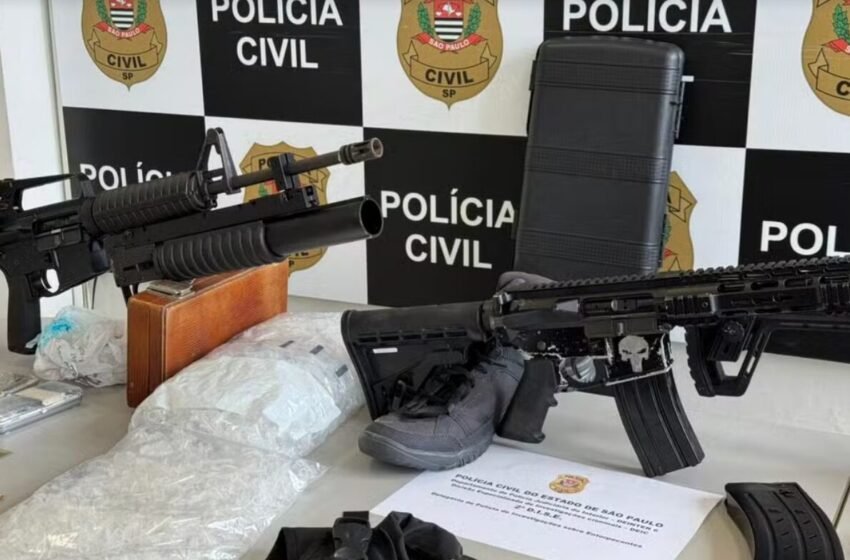  Chefe do PCC e namorada são presos com meio milhão em armas de guerra