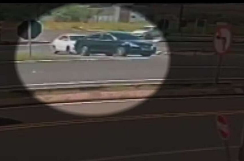  Após bloquear sinal das tornozeleiras, irmãos roubam caminhão cegonha no Paraná