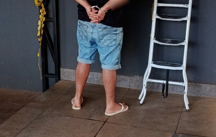  Paraná: homem de 33 anos é capturado com mandados por tráfico, roubo e porte ilegal de arma