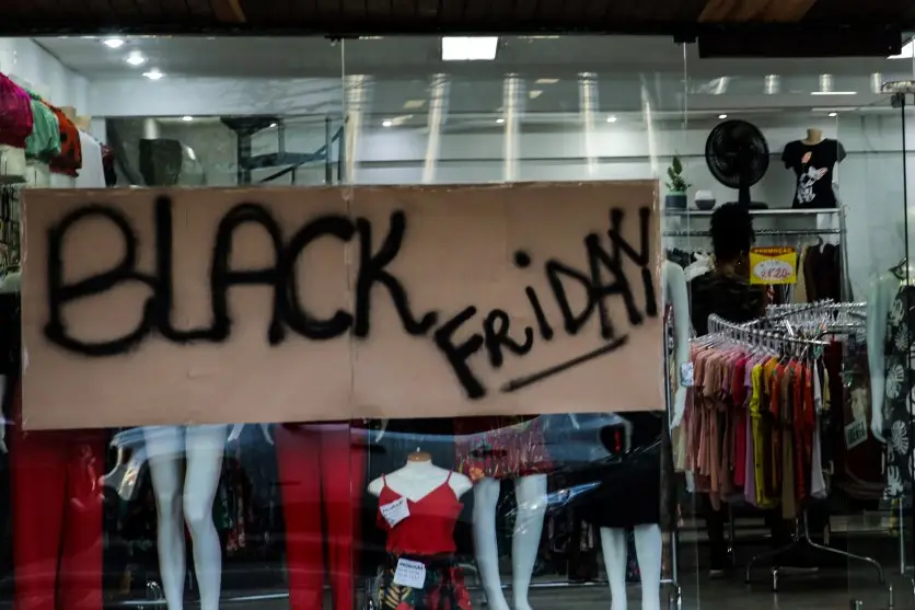 Paraná orienta consumidores contra fraudes na Black Friday